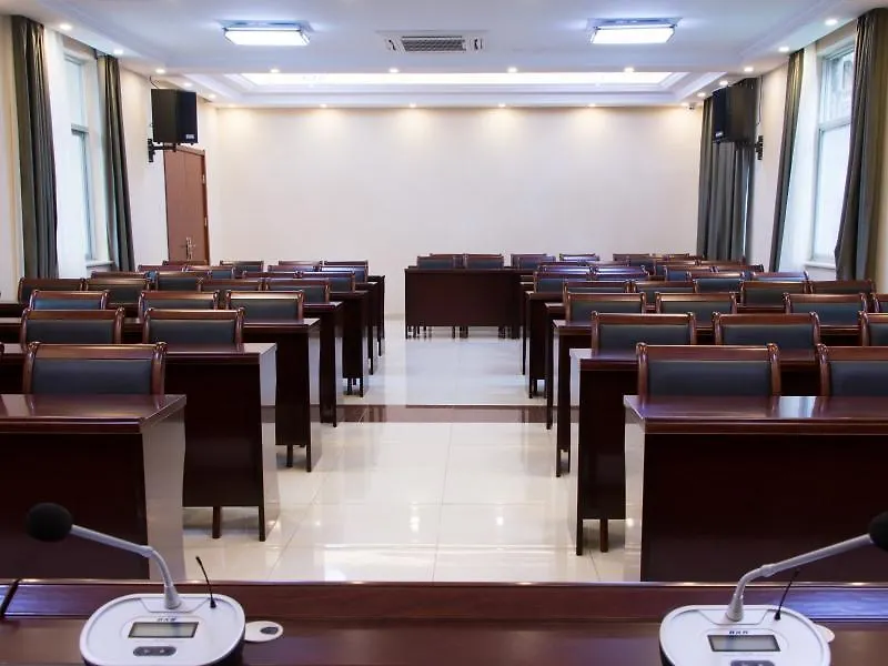 Greentree Inn Henan Xinxiang Laodong S) Street Zangying Bridge Business Hotel