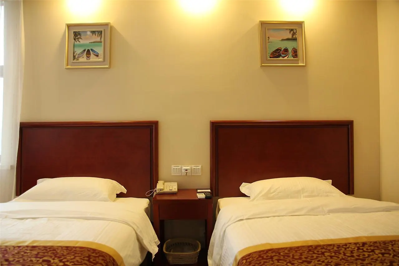 ***  Greentree Inn Henan Xinxiang Laodong S) Street Zangying Bridge Business Hotel Kína