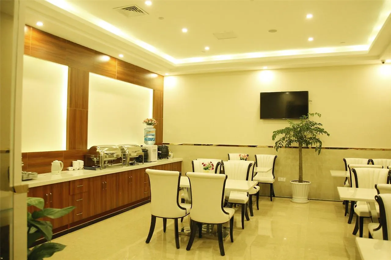 Greentree Inn Henan Xinxiang Laodong S) Street Zangying Bridge Business Hotel