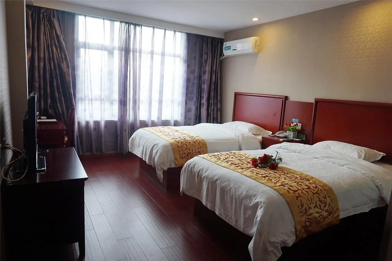 Greentree Inn Henan Xinxiang Laodong S) Street Zangying Bridge Business Hotel