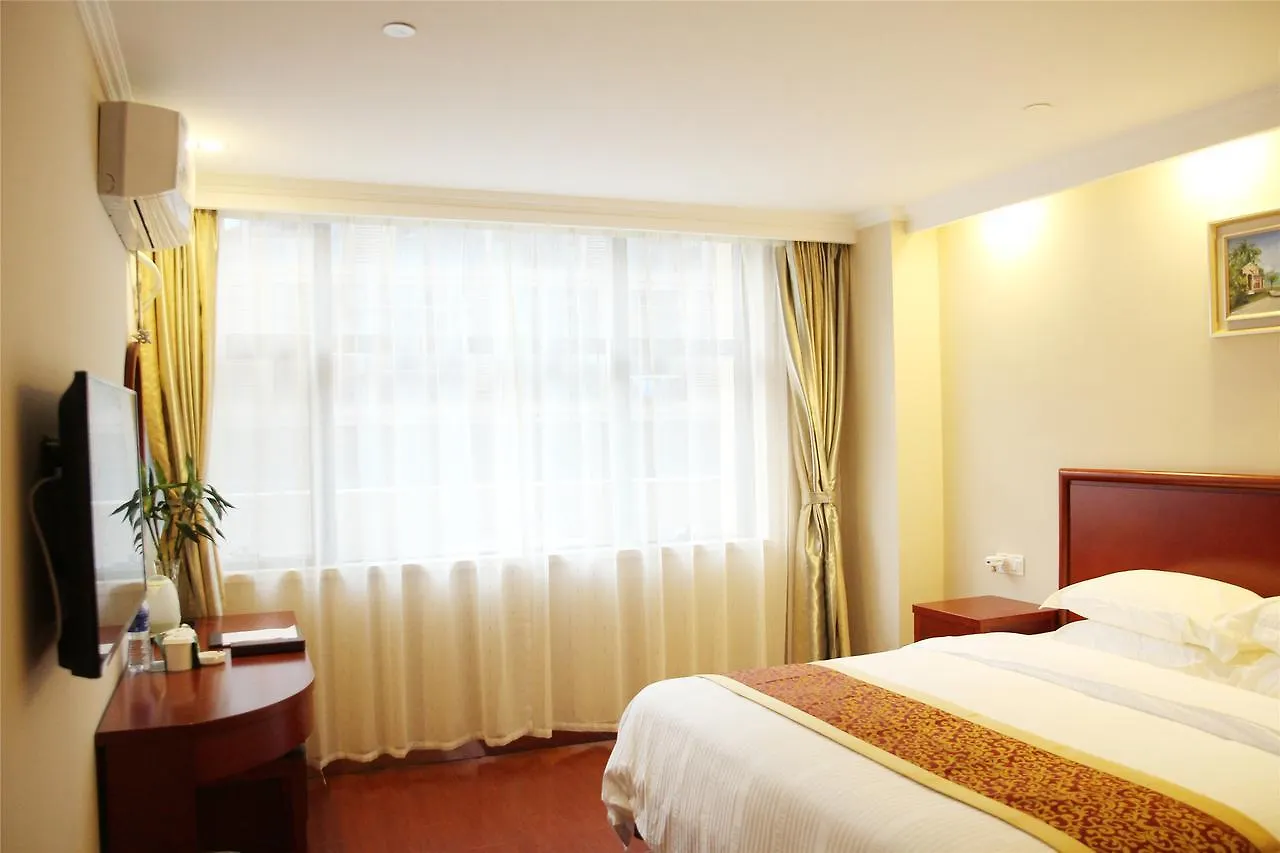 Greentree Inn Henan Xinxiang Laodong S) Street Zangying Bridge Business Hotel